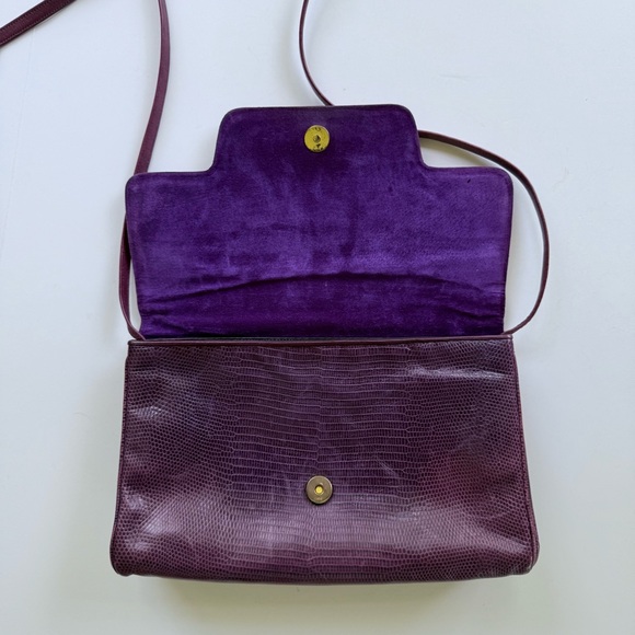 Vintage Purple Crossbody Bag with Gold Accent - Picture 12 of 16